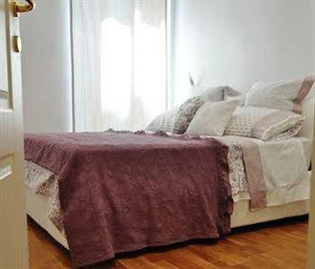 White House Guest house 2*